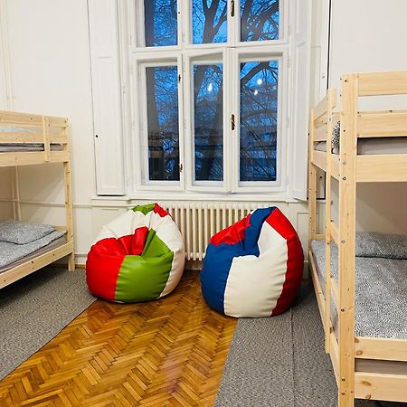 Hostel Green World Νόβι Σαντ Εξωτερικό φωτογραφία
