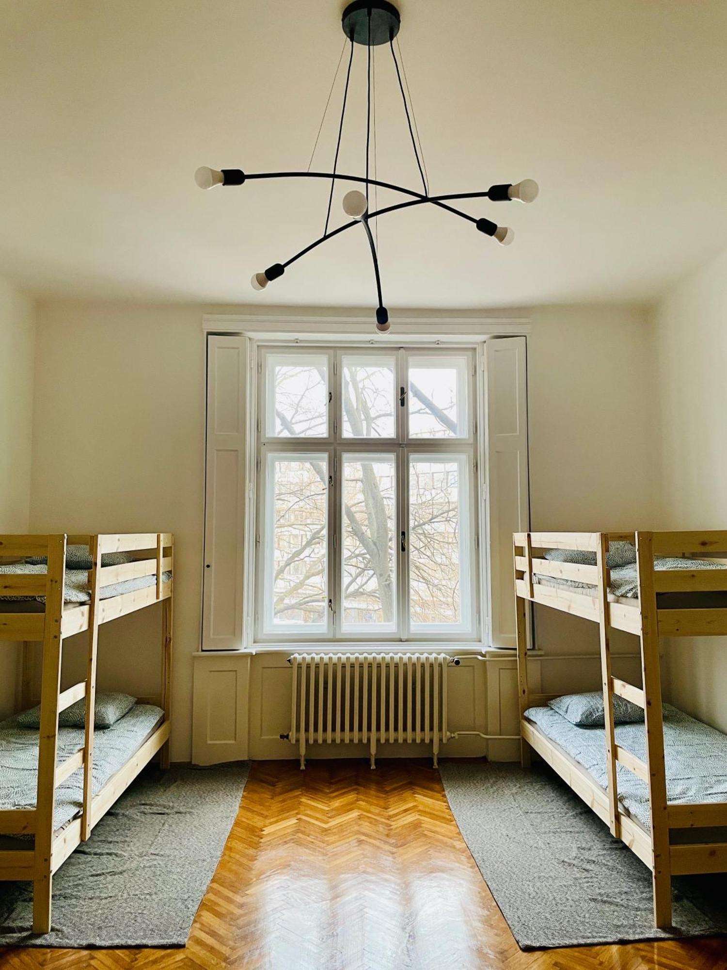 Hostel Green World Νόβι Σαντ Εξωτερικό φωτογραφία