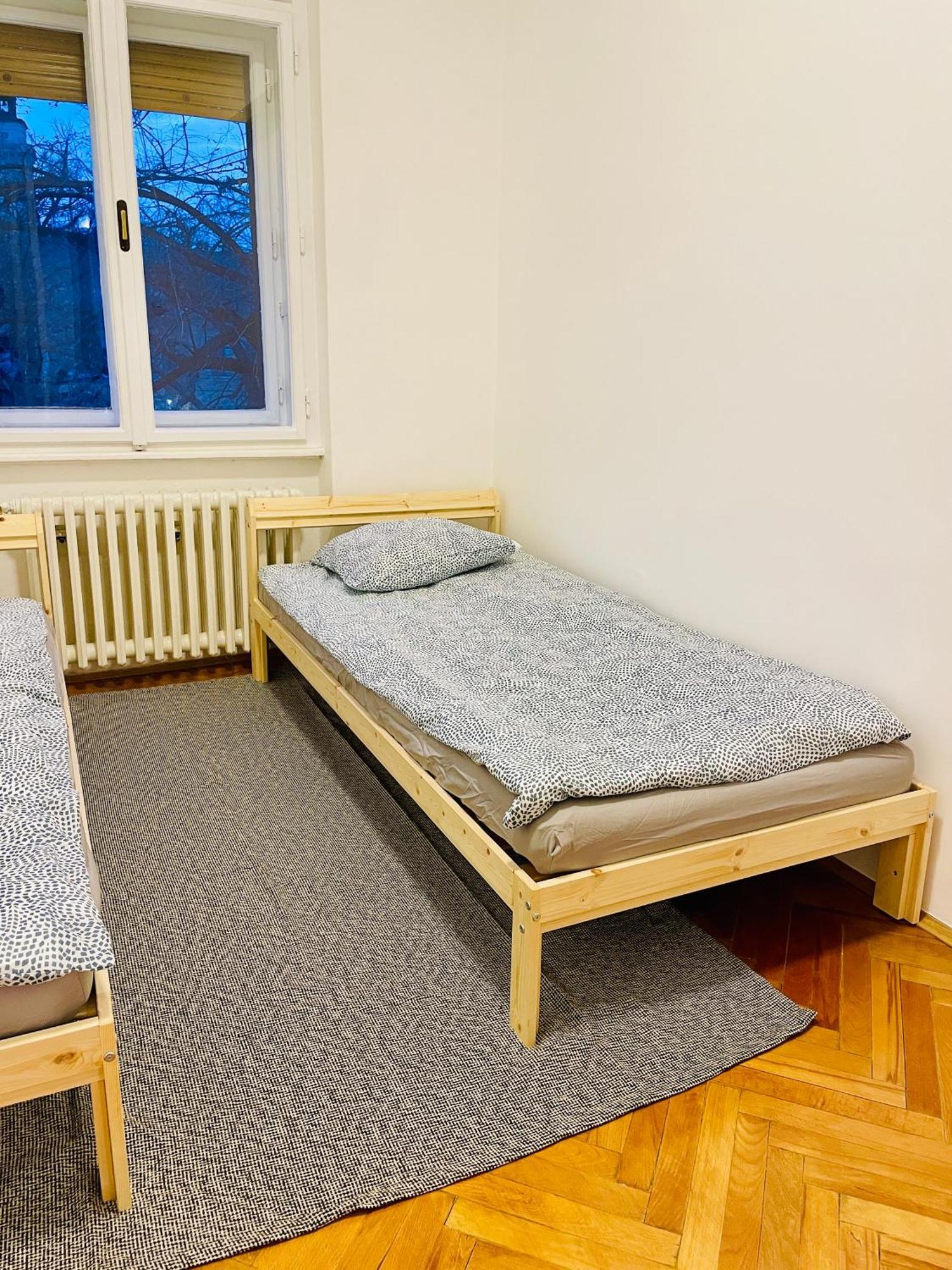 Hostel Green World Νόβι Σαντ Εξωτερικό φωτογραφία